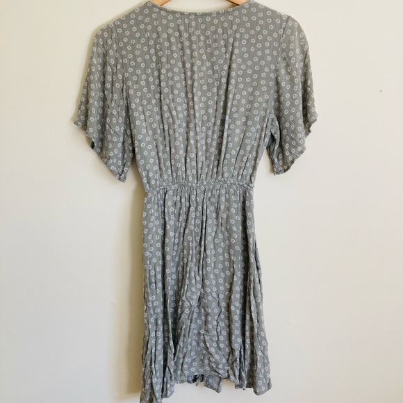 Women’s Abercrombie & Fitch Olive Green Floral Mini Dress - Picture 8 of 8